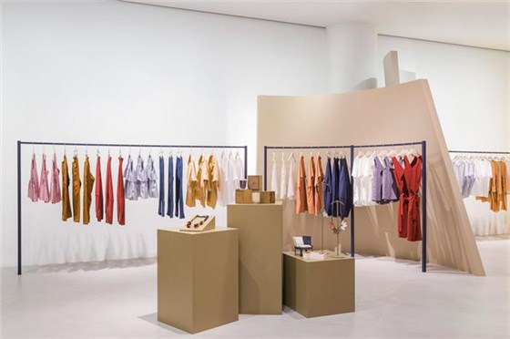 如何進(jìn)行兒童服裝店裝修？
